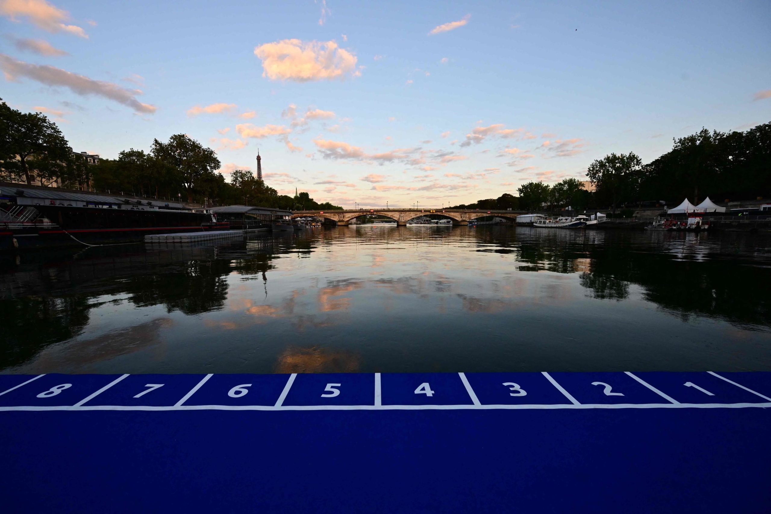 Pollution de la Seine : Entraînement des Triathlètes Annulé aux JO 2024