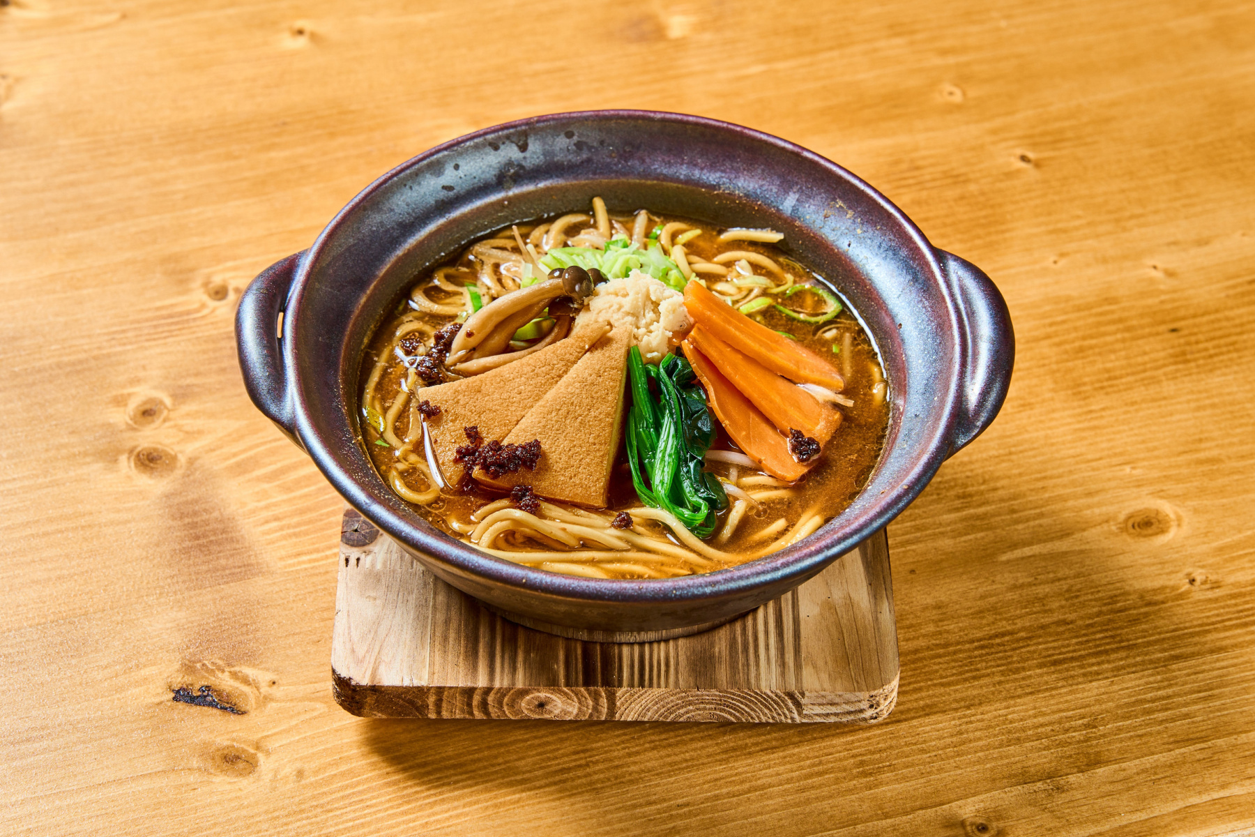 Takesan Donabe Ramen : Le Premier Donabe Ramen en France, à Paris