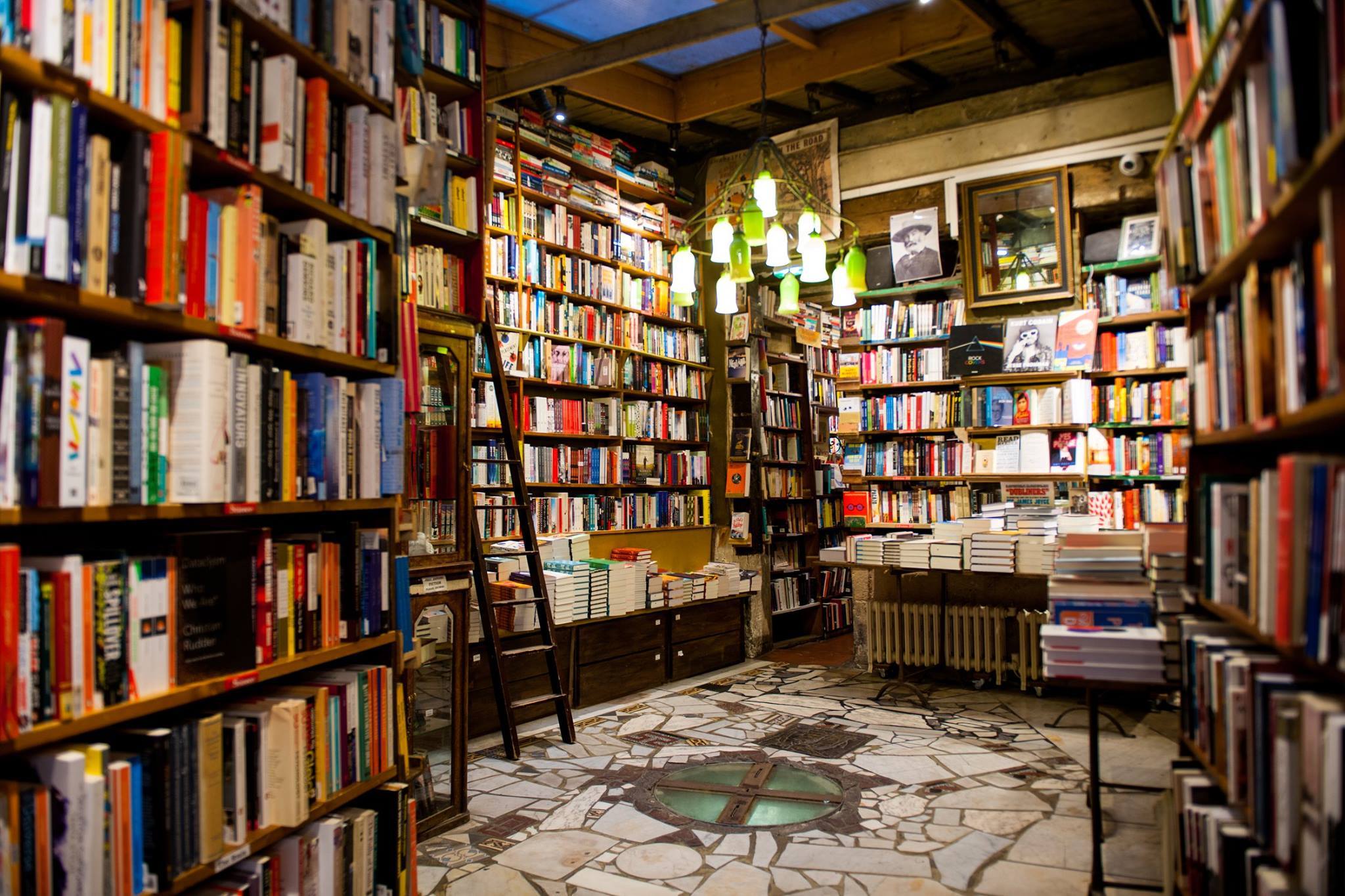Les 7 librairies anciennes de Paris où le temps semble s’être arrêté