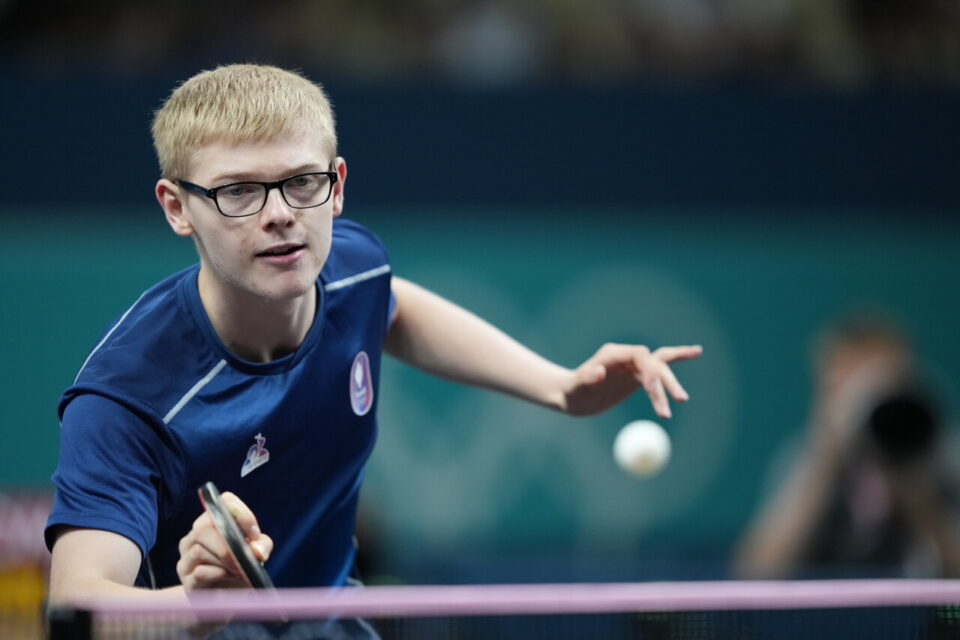 Défaite des Français face aux Chinois en demi-finale de tennis de table aux JO de Paris 2024
