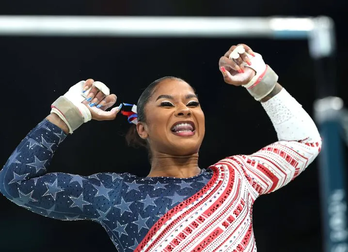 JO 2024 : Le Nail Art, Nouvelle Forme d’Expression des Athlètes à Paris
