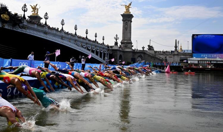 Triathlon JO Paris 2024 : La France vise l’or en relais mixte