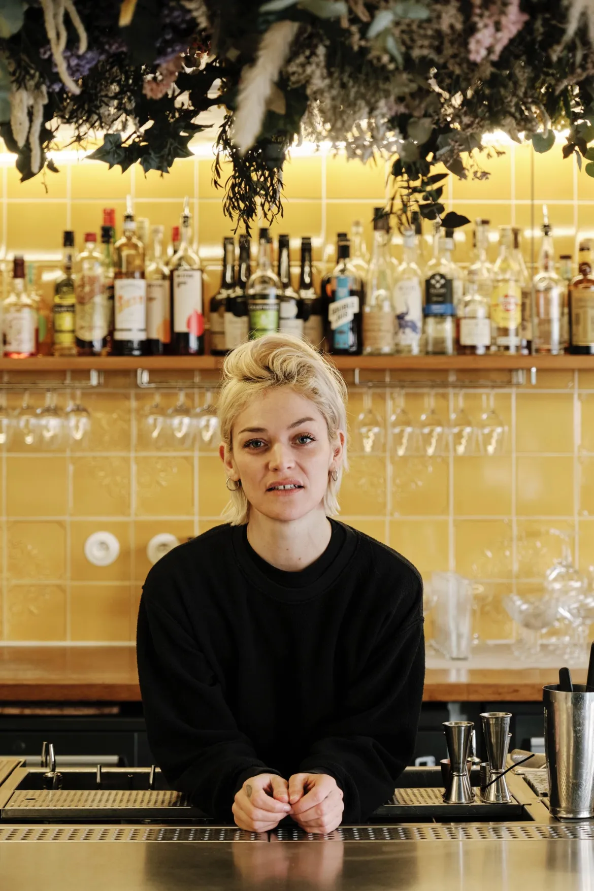 Midi-Minuit : cocktail d’élite ou snobisme glacé ?