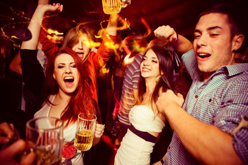 Les soirées salsa et bachata à Paris : guincher au rythme latino