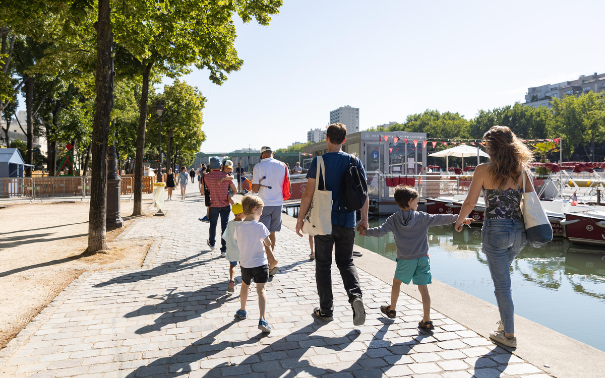 Familles à Paris : survivre dans la jungle urbaine