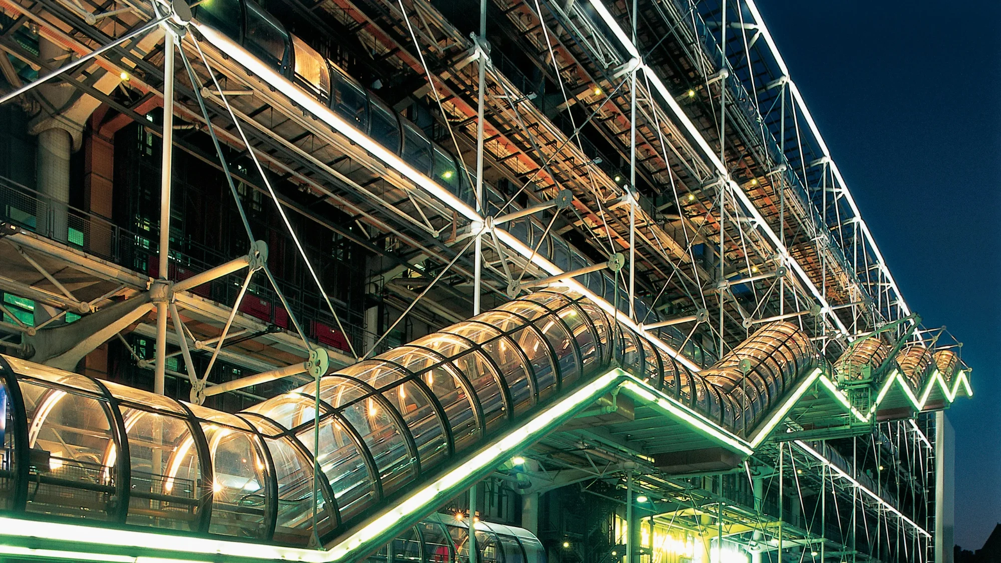 Centre Pompidou by night : techno orientale et art contemporain pour une soirée inoubliable