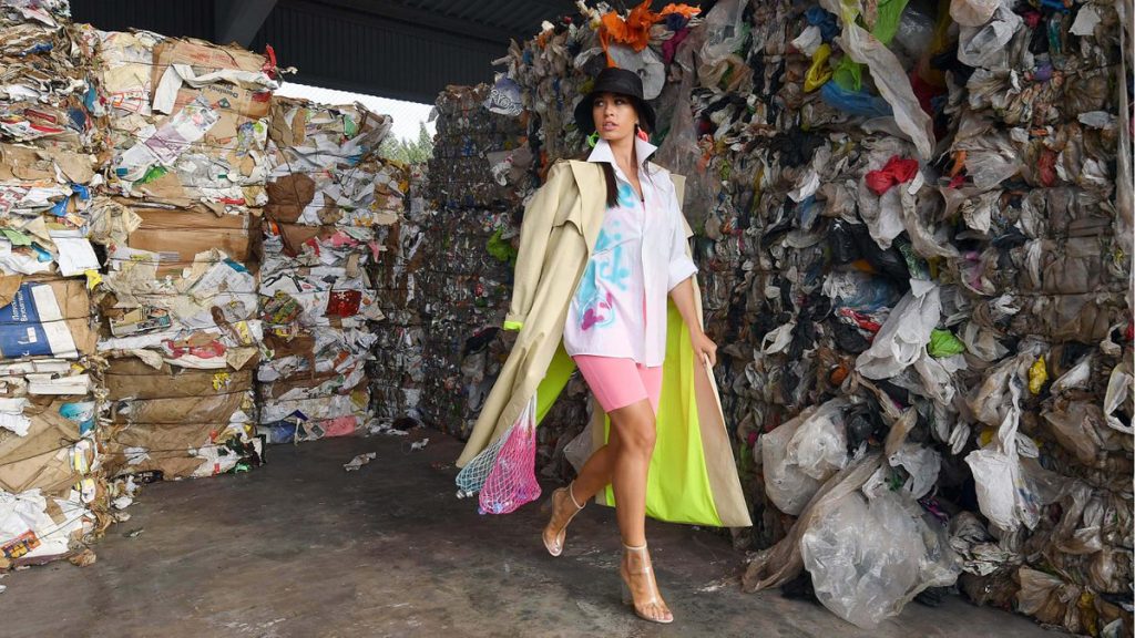 Fast Fashion : Le Monstre Qui Dévore l’Industrie Textile Française