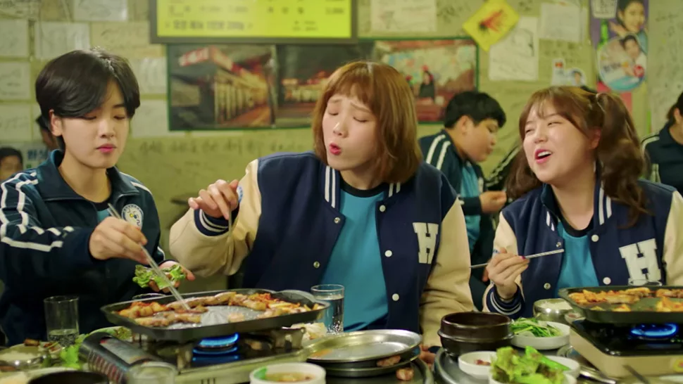Plongée dans un épisode de K-drama : les restaurants coréens à Paris qui font rêver