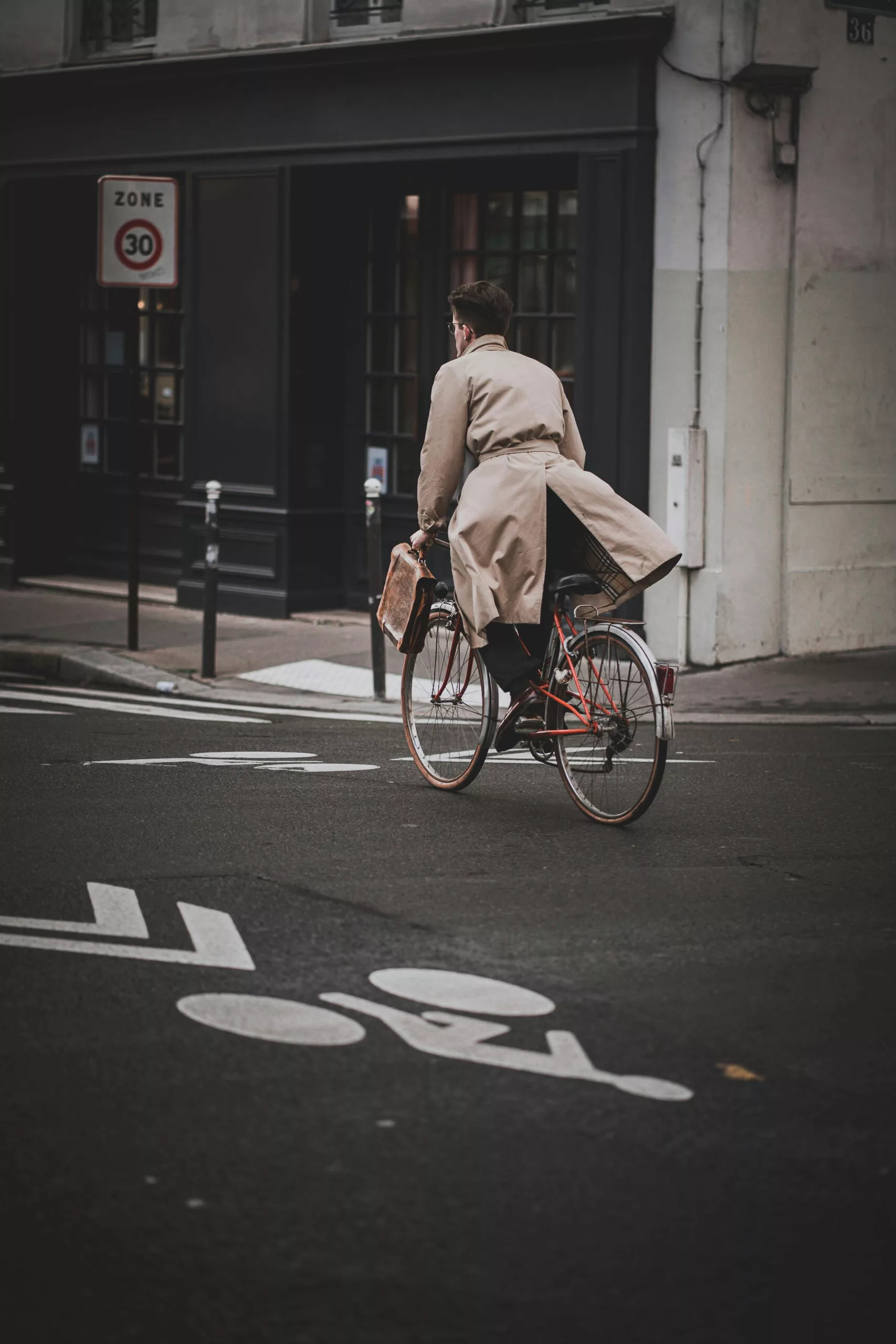 Les quartiers de Paris où s’habille l’homme moderne