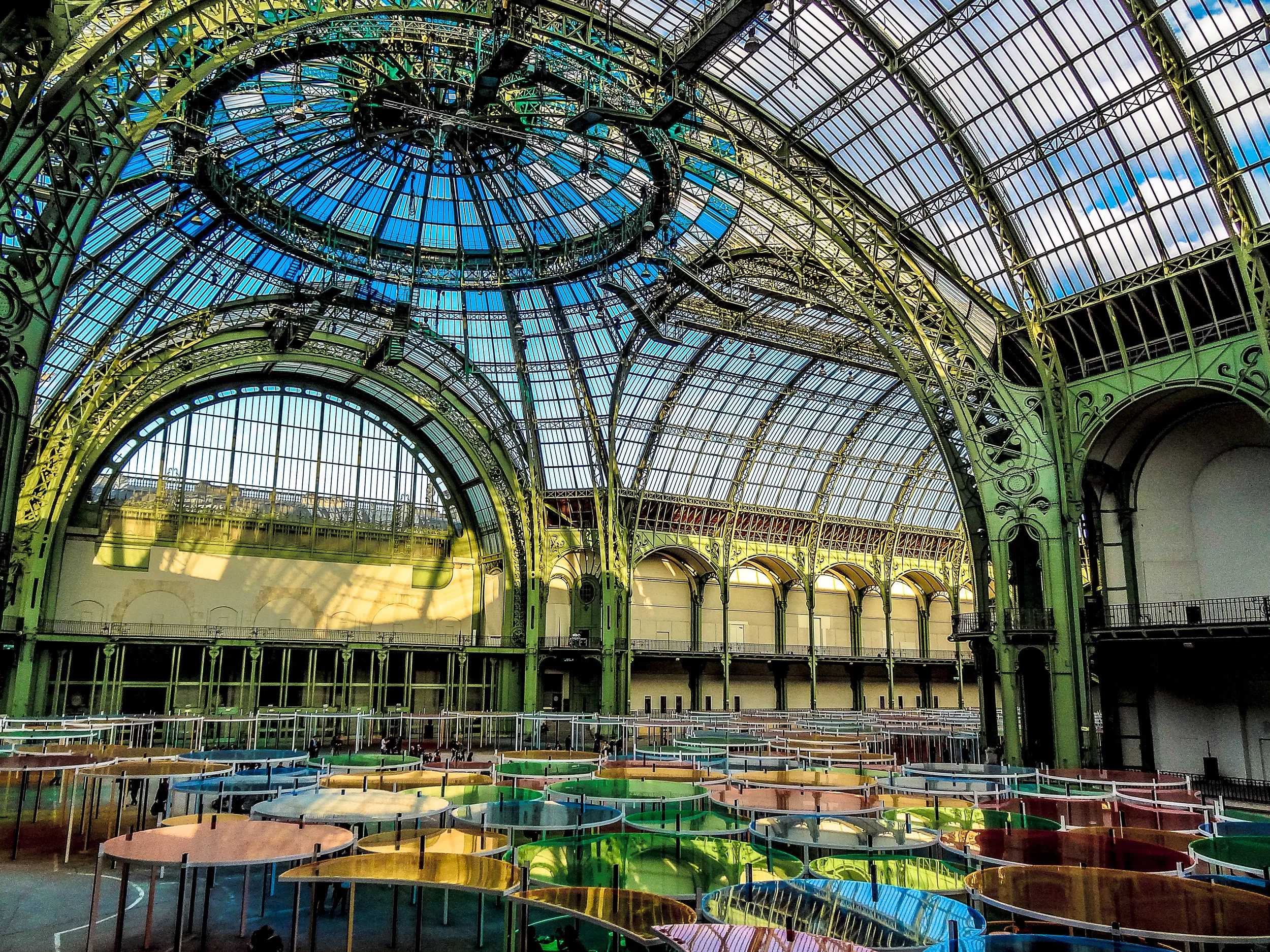 Baroque & Éclat : quand Dolce&Gabbana redéfinit le Luxe au Grand Palais