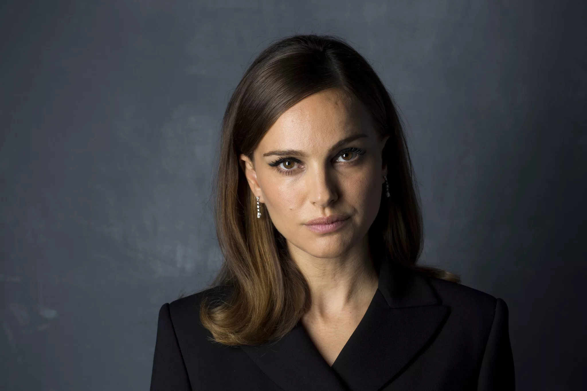 Natalie Portman balance son amour pour les Parisiens sans filtre
