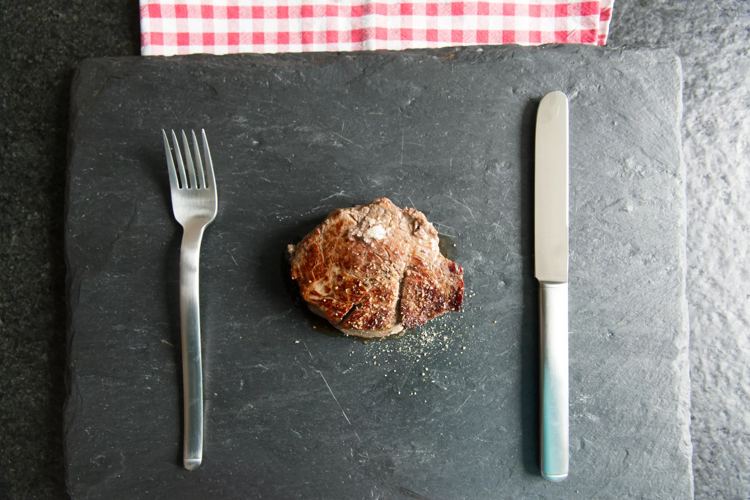 BeefBar : temple Art déco et shrine de la viande parisienne