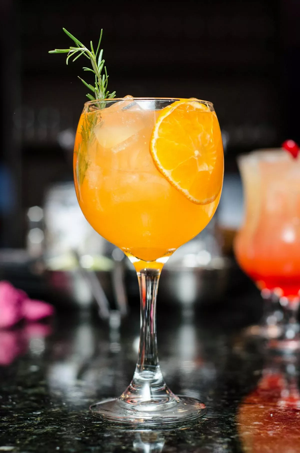 Paris expérimente un virage festif vers le sans alcool