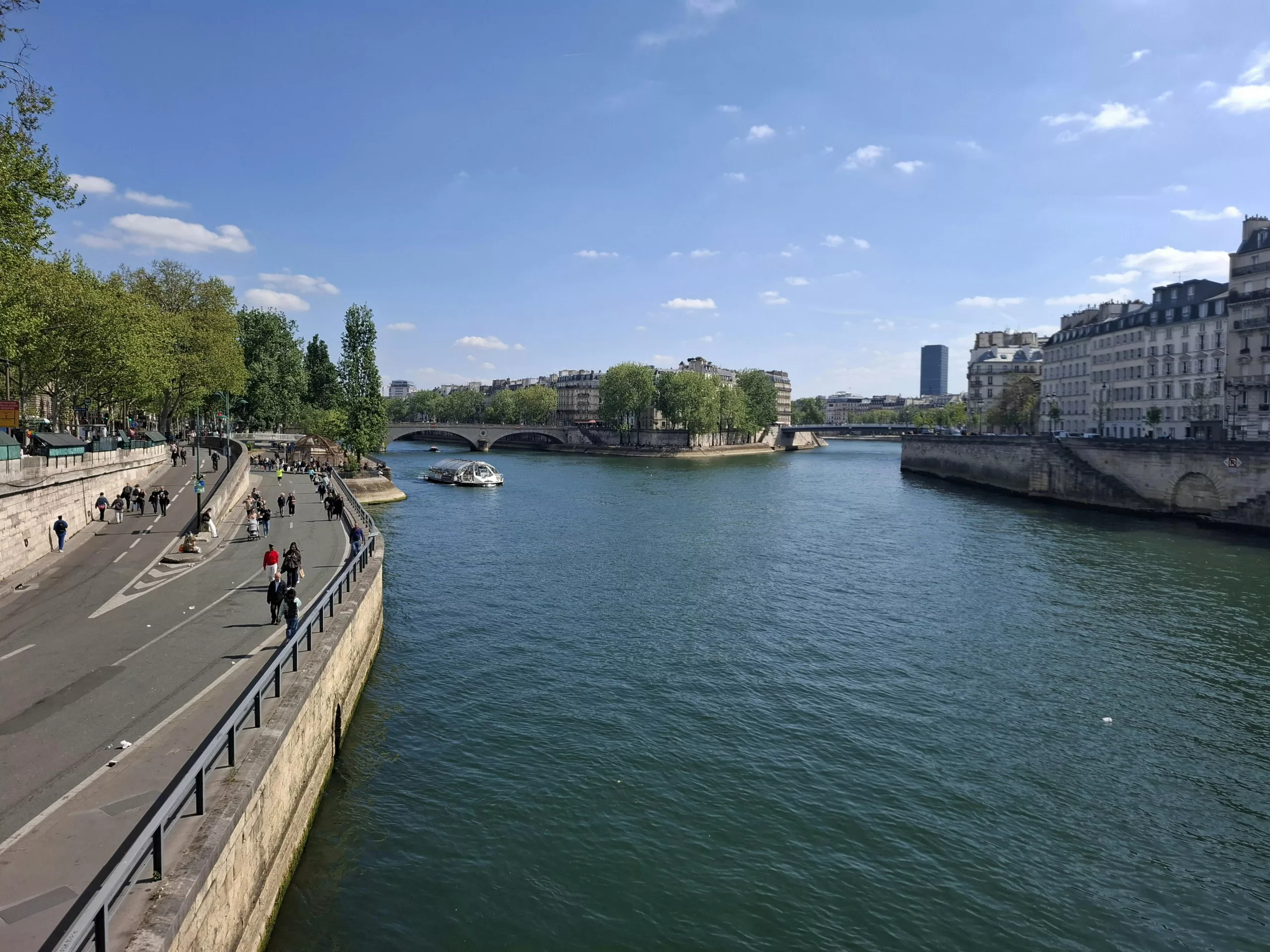 Plonger dans la Marne : retour d’un vieux fantasme parisien sous stéroïdes olympiques